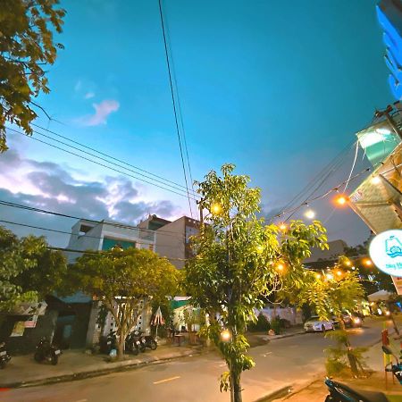 Sky Harbour Hostel Da Nang Buitenkant foto