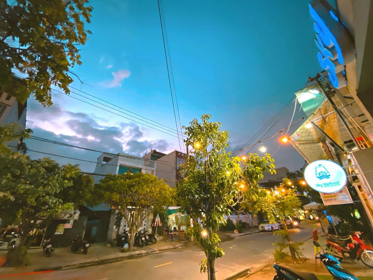 Sky Harbour Hostel Da Nang Buitenkant foto